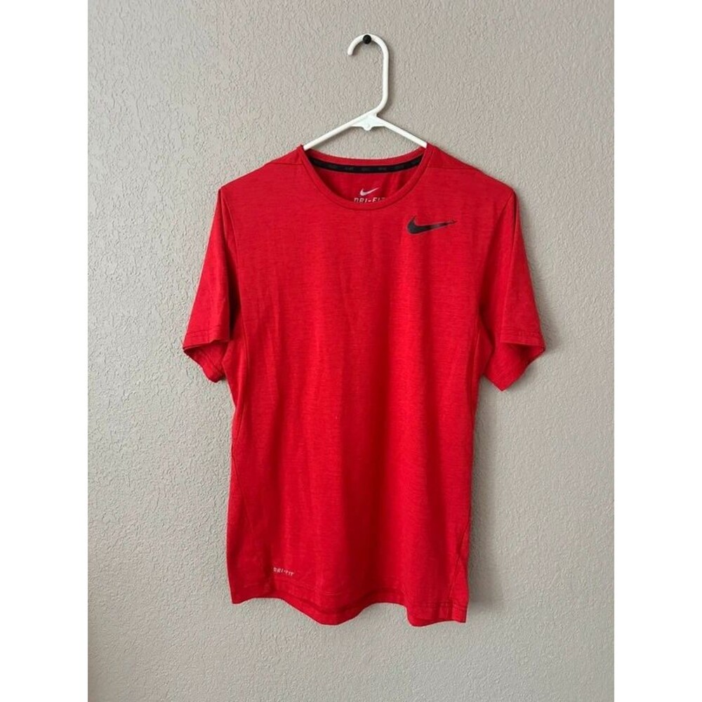 Nike Dri-Fit Red Short Sleeve Shirt Size S